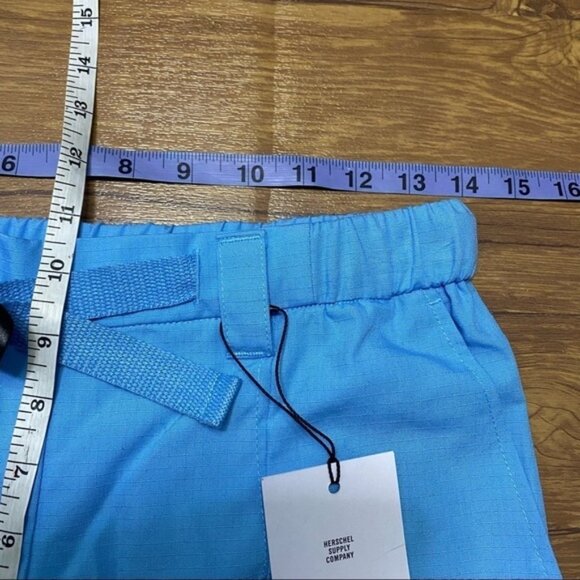 Herschel Supply Company Ashland‎ Short Women Size XS - Picture 8 of 10